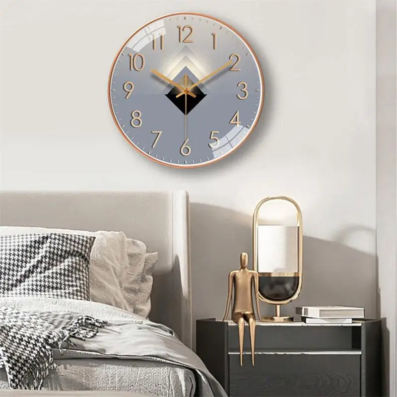 Minimalist Wall Clock Of 12 Inch With Gold Frame Wall Mounted