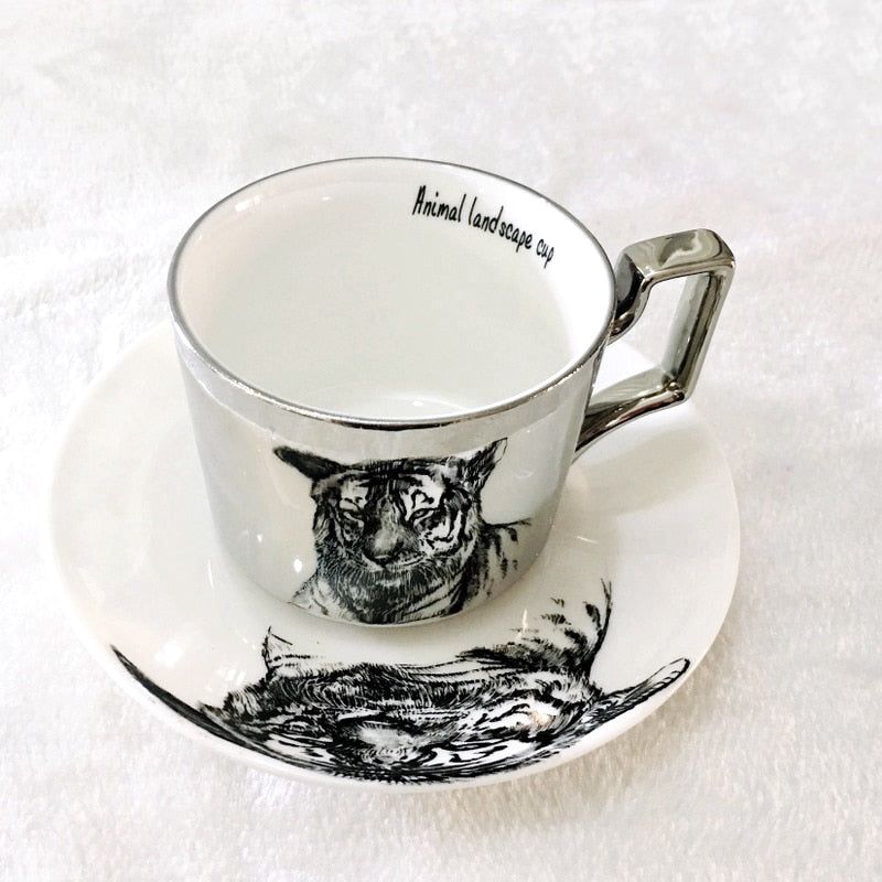 Hot!! Newest Bone China Reflection cup Cartoon Cat anamorphic cup Tiger mug The Mirror Collection Breakfast water bottle gift